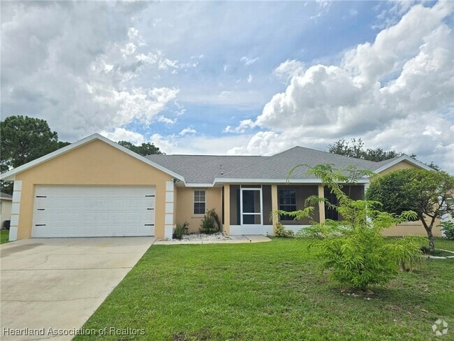 Building Photo - 33115 Grand Prix Dr Rental