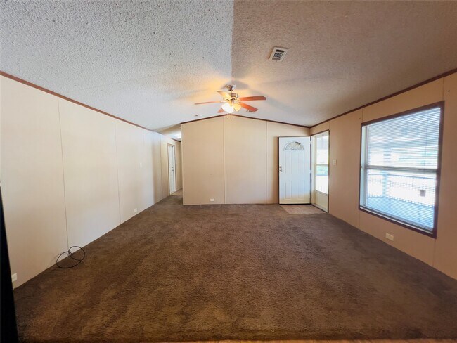 Building Photo - 788 County Rd 3479J