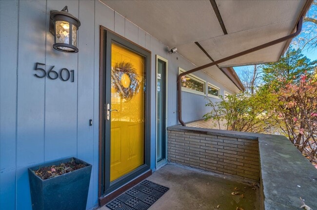 Photo - 5601 Russett Rd