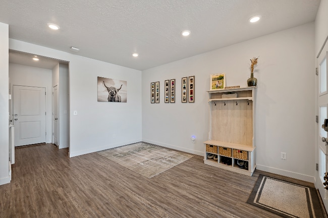 Photo - 1104 Early Lgt Wy