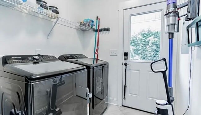 Photo - Beautiful 3/2 Available June 1st!