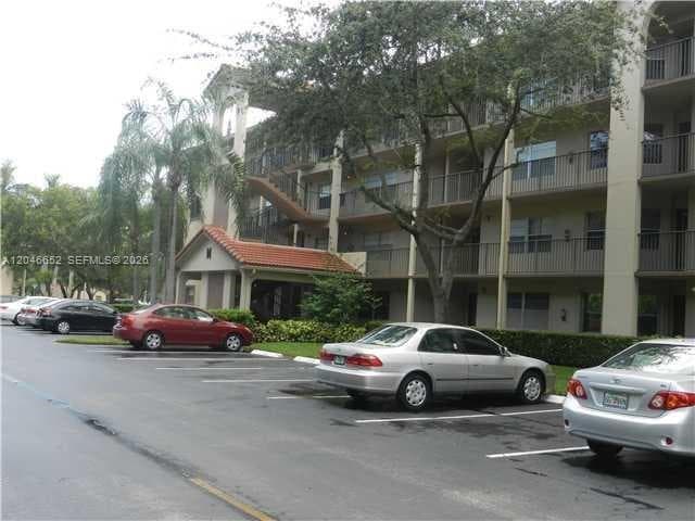 Building Photo - 1000 SW 125th Ave Unit 406N
