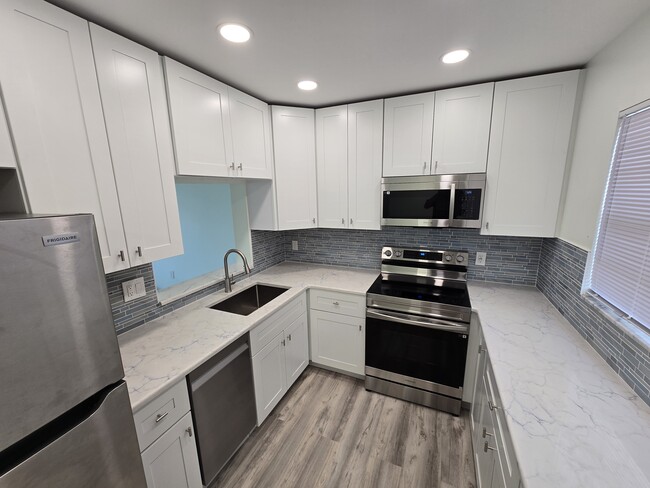 Photo - 10215 Regal Dr Unidad 21