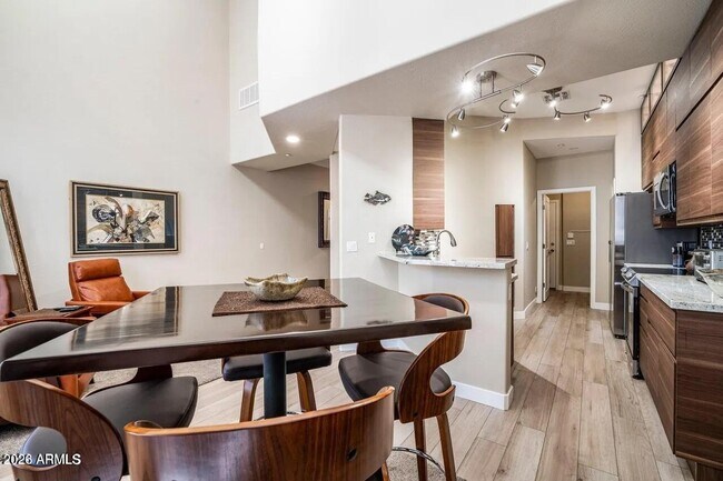 Photo - 2019 E Campbell Ave Unit 118