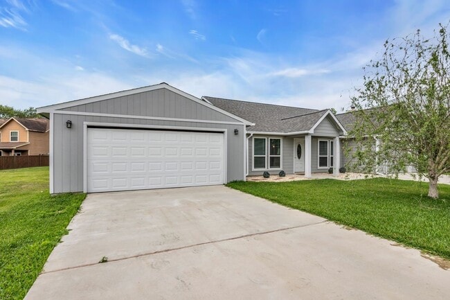 Building Photo - 13005 Centaurus Ct