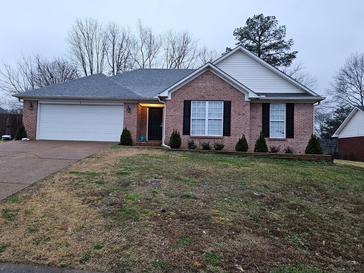 Photo - 8 Walnut Grove Cove