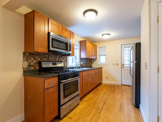 152 North St Unidad C