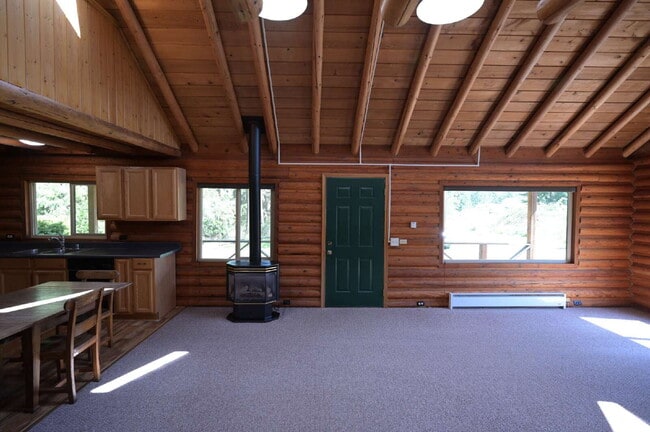 Photo - 1+ bed 1 bath log home in Sequim