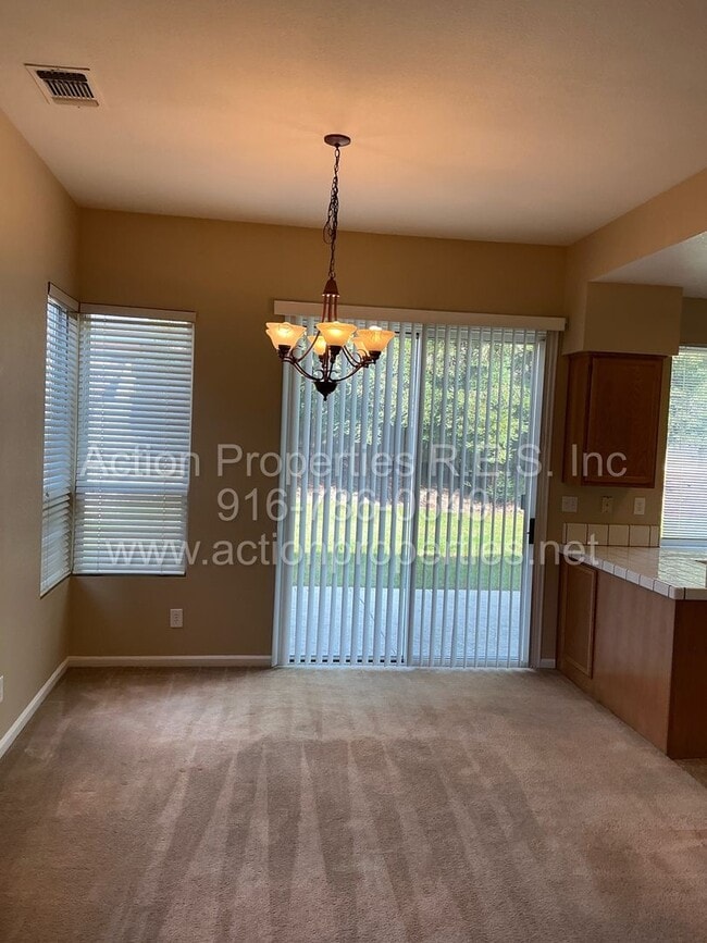 Photo - Rocklin - Single Story - Great Room  - 3 Bed, 2 Bath - 3 Car Garage - Gardener Included!