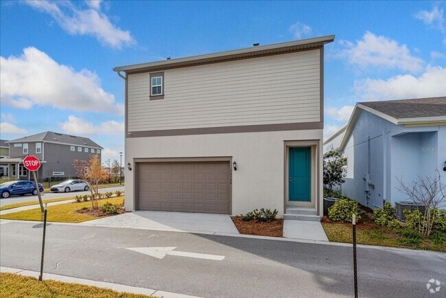 Building Photo - Beautiful Brand New 1/1 Garage Apartment i...