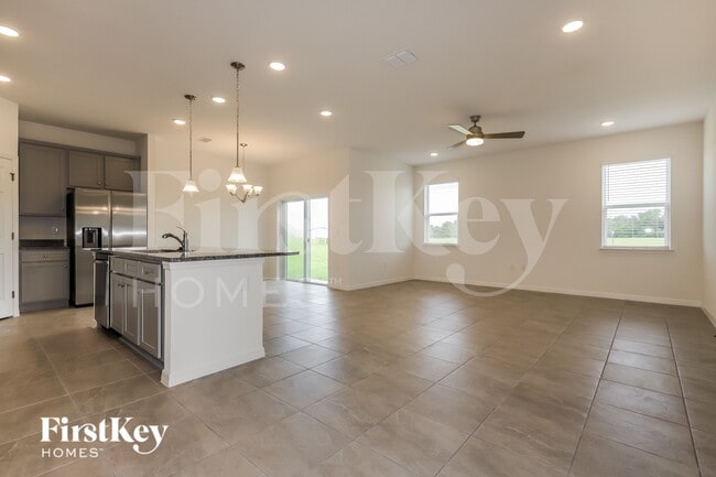 Photo - 608 Crown Rose Dr