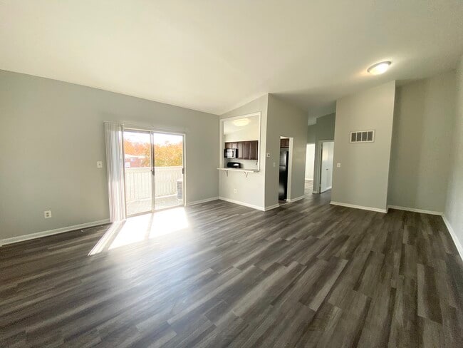 Fox Crossing Apartments
