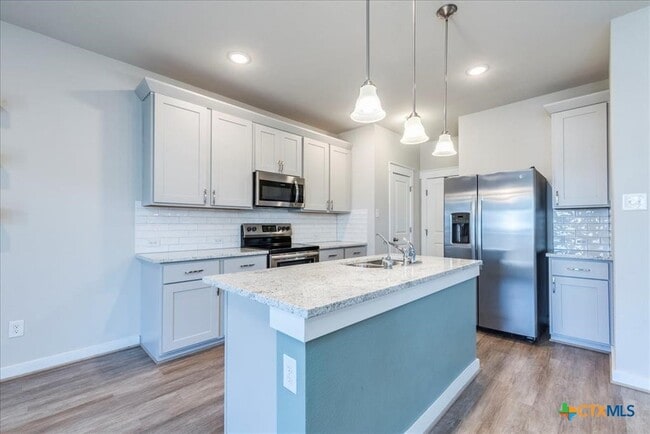 Photo - 496 Fieldwood Dr Unit B