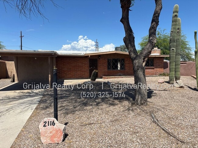 Building Photo - 3 Bedroom, 1 Bath Beautiful House in NW Tucson for Rent! (Ruthrauff/La Cholla)