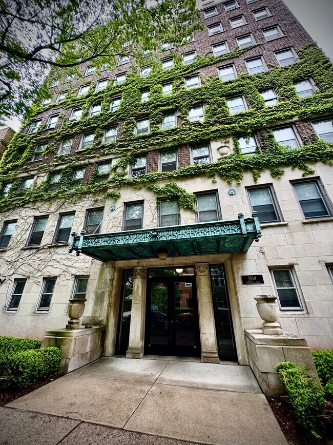 Building Photo - Marshall Hall Apartments