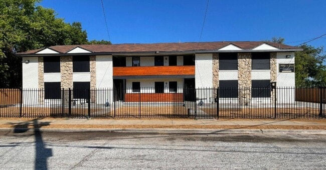 Photo - Addysen Grace Apartments