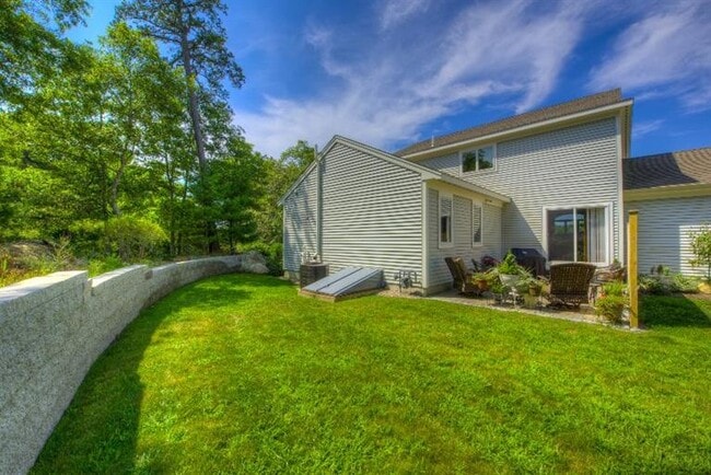 Photo - 9 Aspen Rd Unit 9