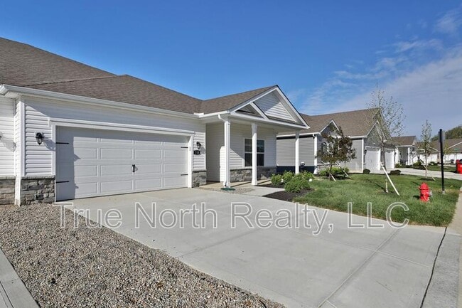 Photo - 738 Maria Dr