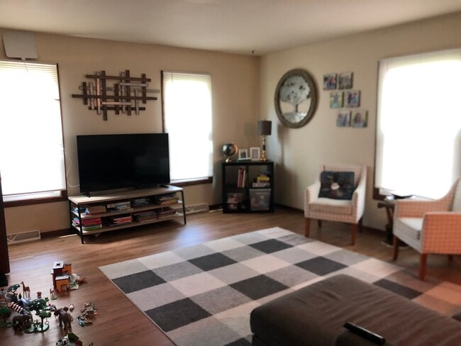 Photo - 1042 S Imperial Dr