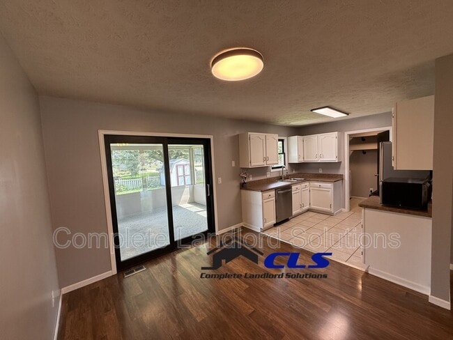 Photo - 2972 Kings Ct