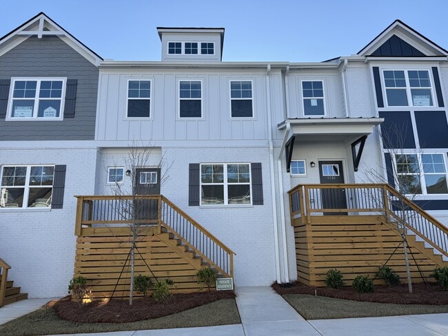 Building Photo - 1583 Salem Dr