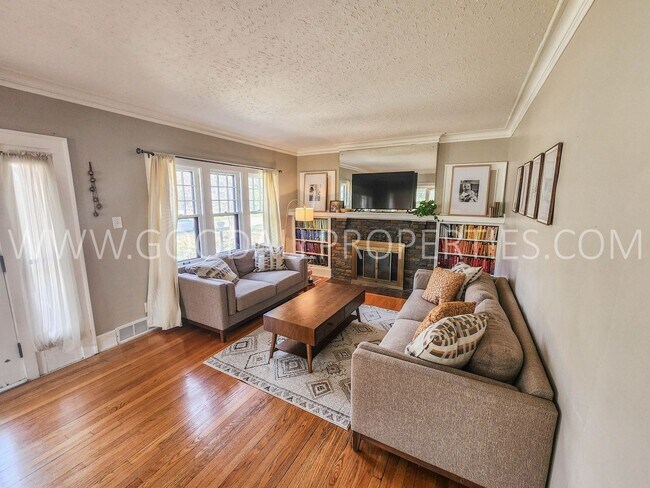 Photo - Iconic 3 Bedroom 1.5 Bath home in Beaverda...