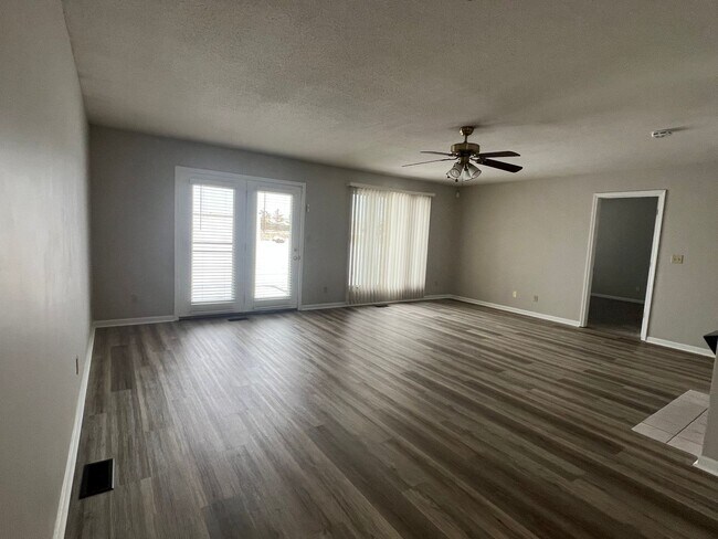 Photo - 2 Bedroom / 2 Bath Condo in Muncie