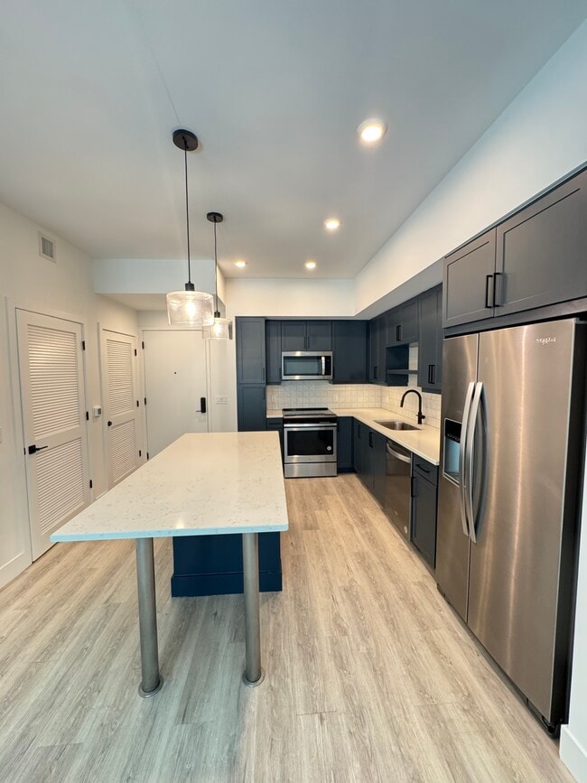 COCINA - 60 NW 31st St Unidad B3