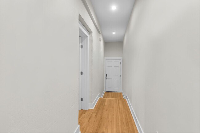 Photo - 137 Calhoun St