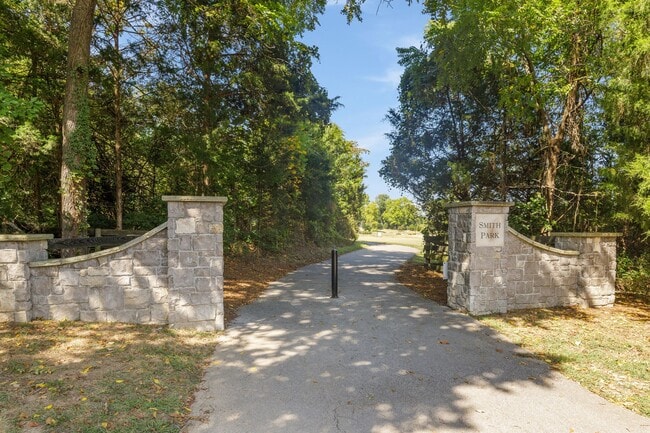 Photo - 132 Pennystone Cir