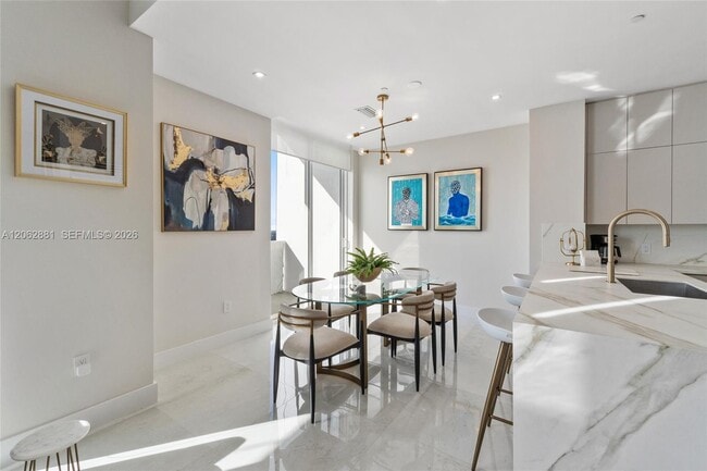 Photo - 950 Brickell Bay Dr Unidad 5507
