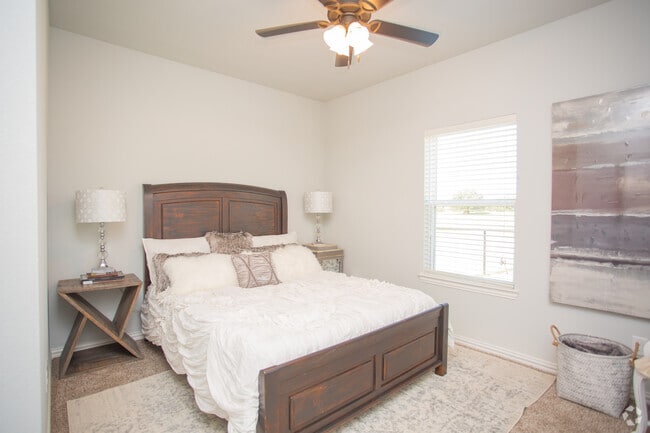3HAB, 2BA - 1266SF