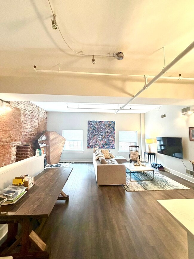 Photo - 231 N Shippen St Unit 224