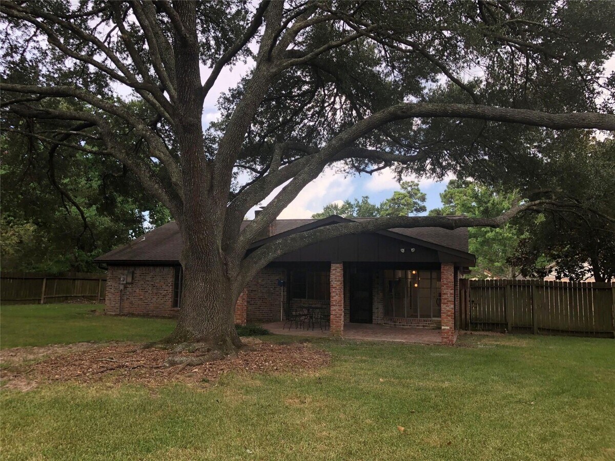 Photo - 16342 Autumn Wind Dr