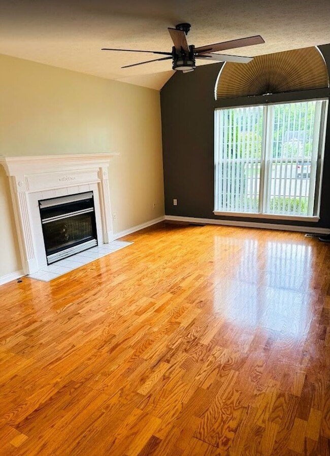 Photo - Beautiful Spacious 4 bed 3.5 bath Family Home