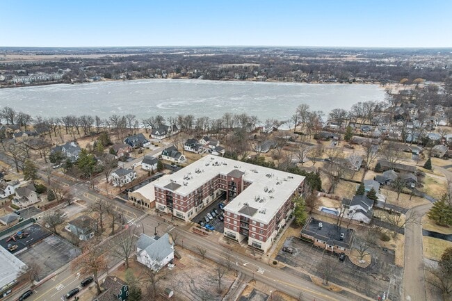 Photo - 10 N Lake St Unit 307
