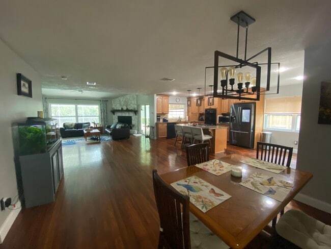 Photo - 3317 Foxridge Cir