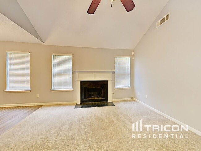 Photo - 4365 Reserve Hill Crossing