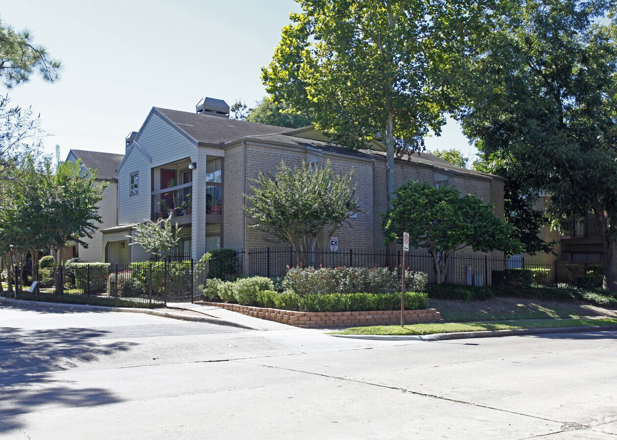 Pagewood Place - Pagewood Place Apartments