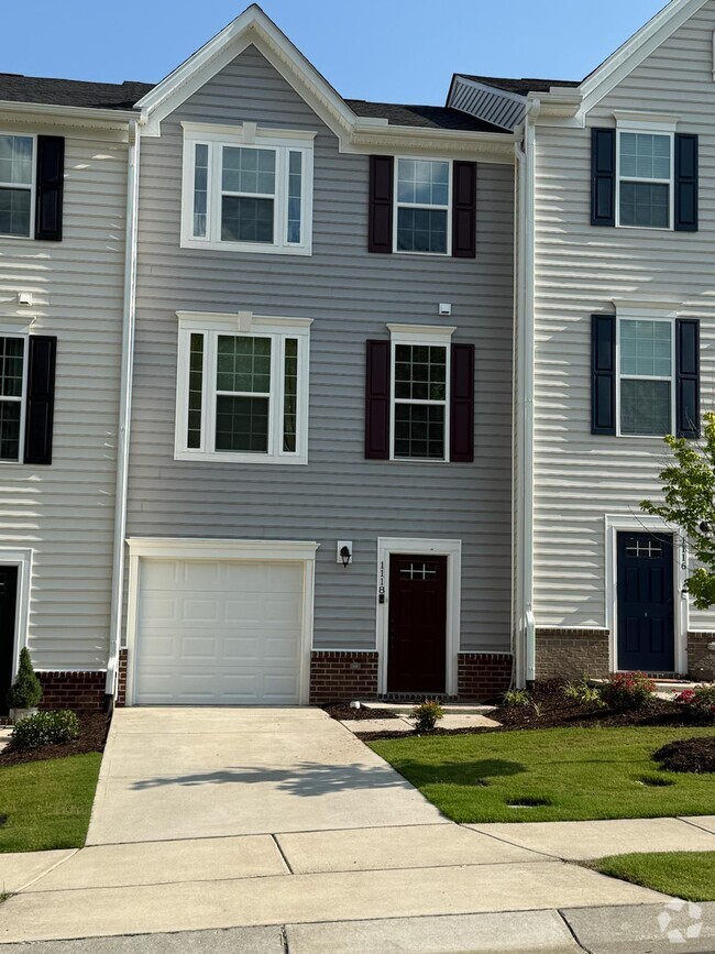 Building Photo - 1118 Helms St Rental