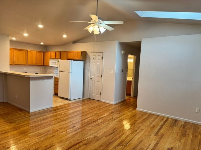Photo - 326 Appletree Ct