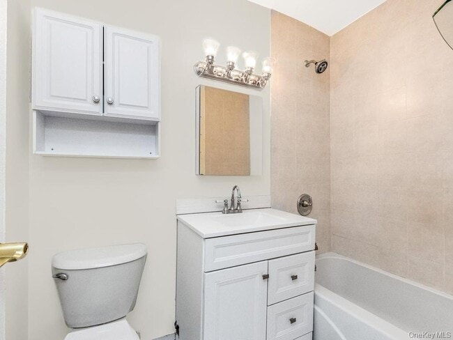 Photo - 25 Trinity Pl Unit 3J