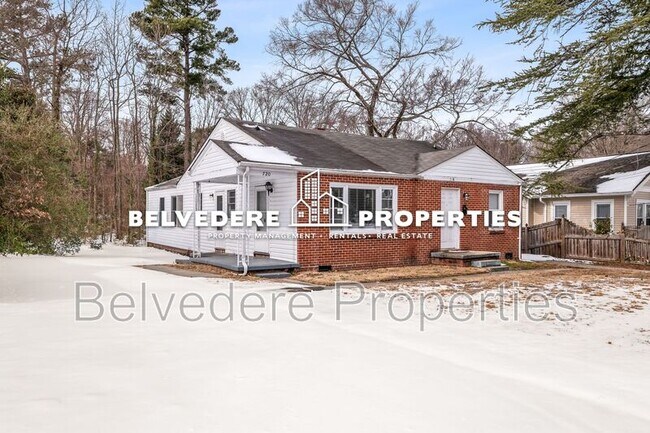 Building Photo - 720 S Elam Ave