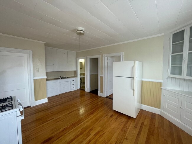 Photo - 68 Laval St Unit 4