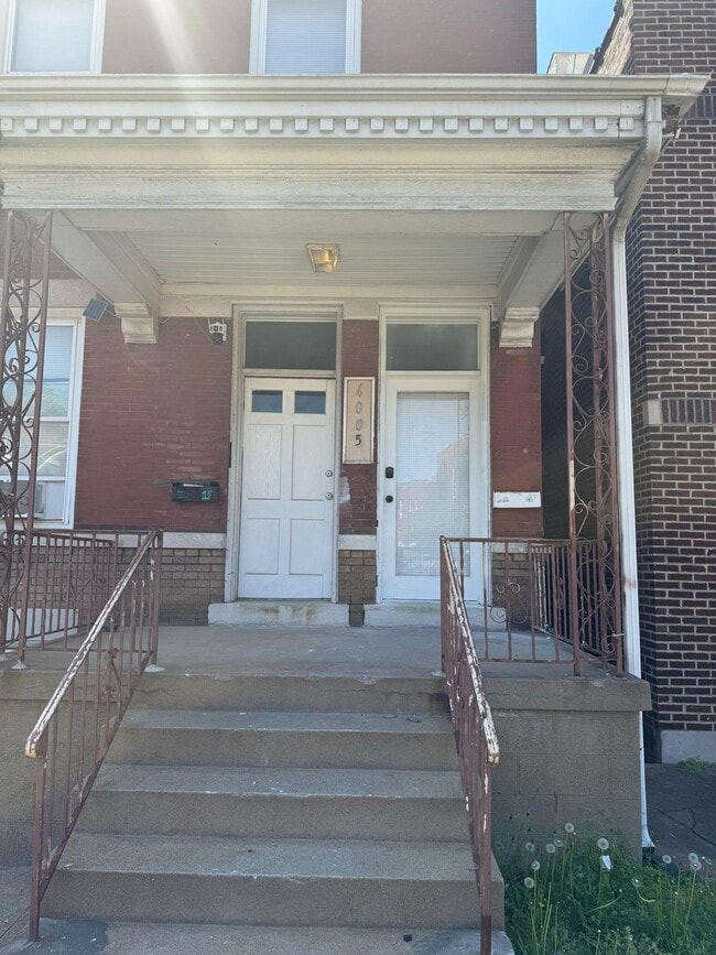 Building Photo - 4005 S Grand Blvd Rental