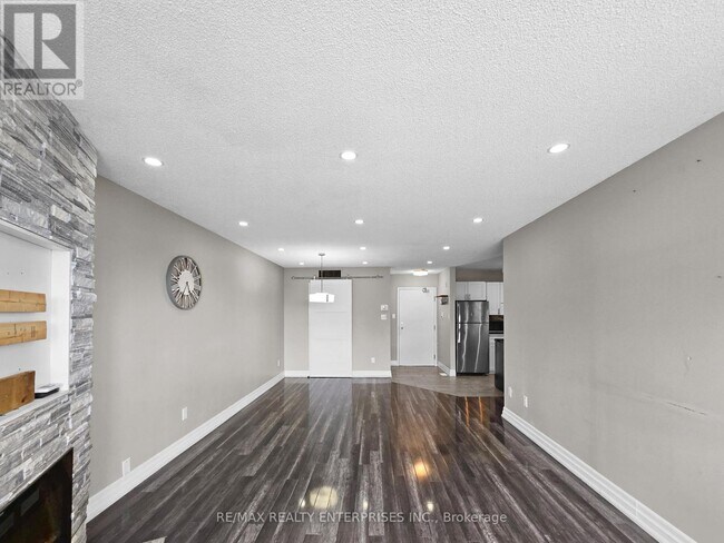 Photo - 120 Bell Farm Rd Unité 204