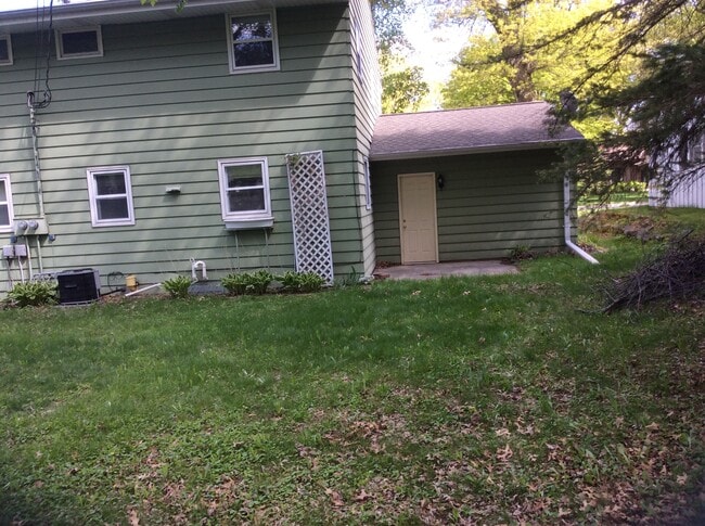 Photo - 1400 Katers Dr