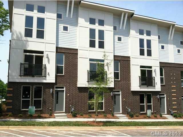 Impressive 2 Bed / 2.5 Bath Townhome locat... - Impressive 2 Bed / 2.5 Bath Townhome locat...