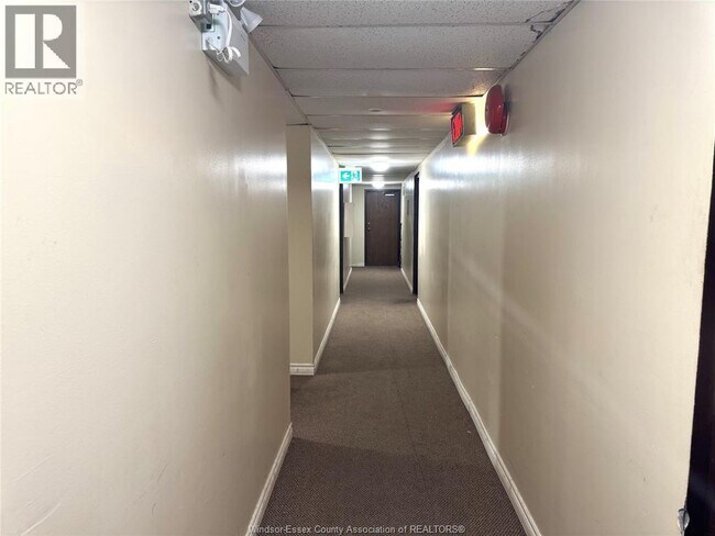 Photo - 2565 Lauzon Rd Unit 101