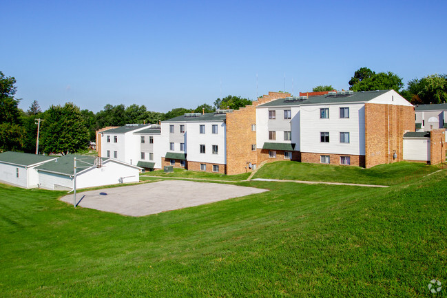 Building Photo - Benson Commons Rental